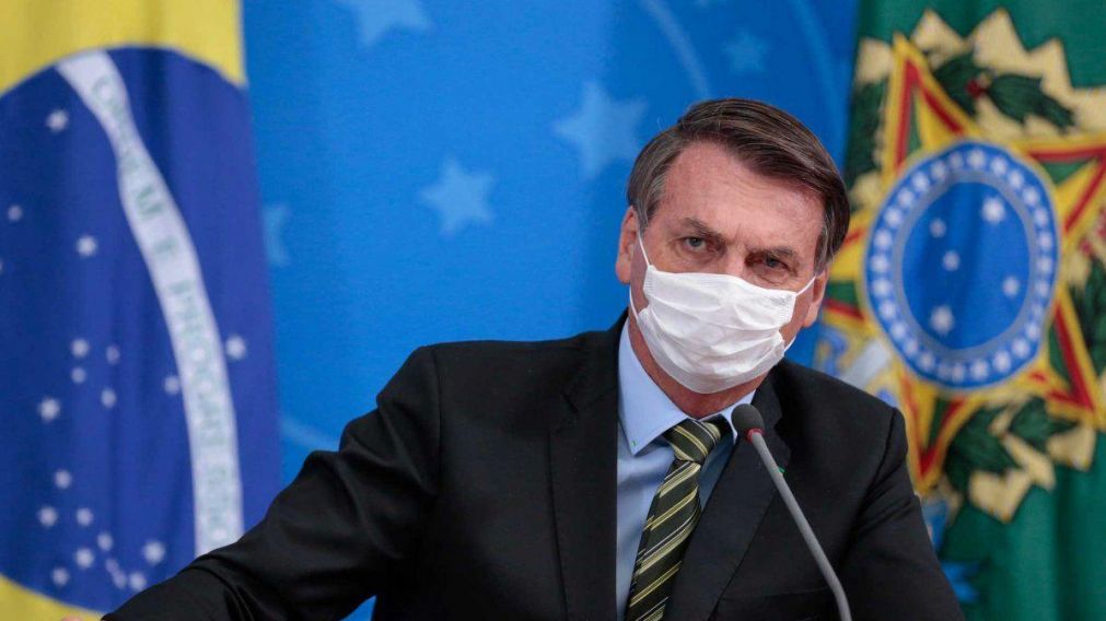 Bolsonaro también recibió críticas por el manojeo de la pandemia de coronavirus en el Amazonas.