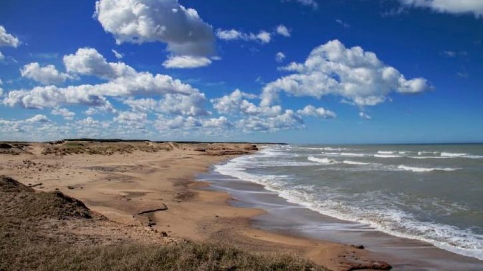 Una banda amedrenta a los vecinos para quedarse con la posesión de 32 manzanas en la playa (PH Malena Maluccio)