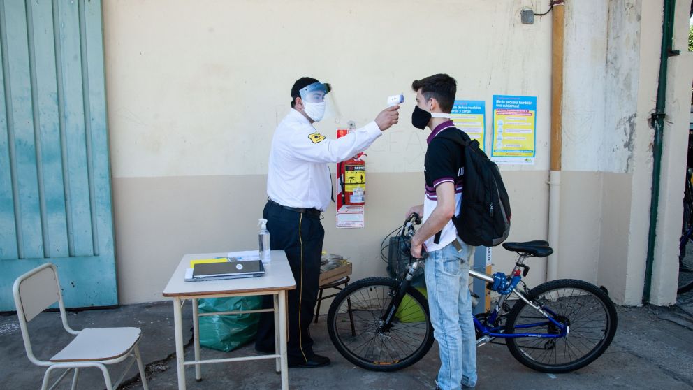 "Presencialidad y virtualidad": la estrategia para la vuelta a clases en la Provincia de Buenos Aires.