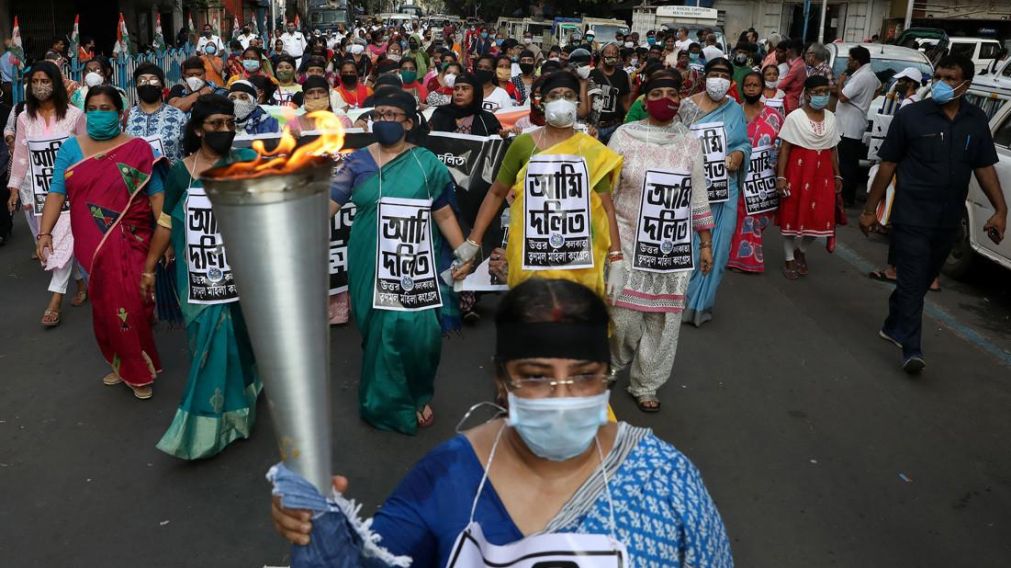 En India se realizan diversas marchas por causas de violación (Twitter).