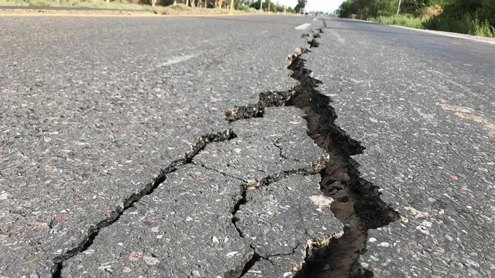 El sismo en San Juan destruy� rutas y viviendas pero no caus� v�ctimas fatales.