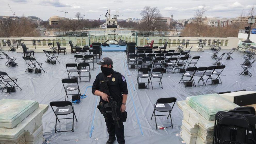 Así quedaba el lugar donde estaban ensayando el desfile por la asunción de Joe Biden.