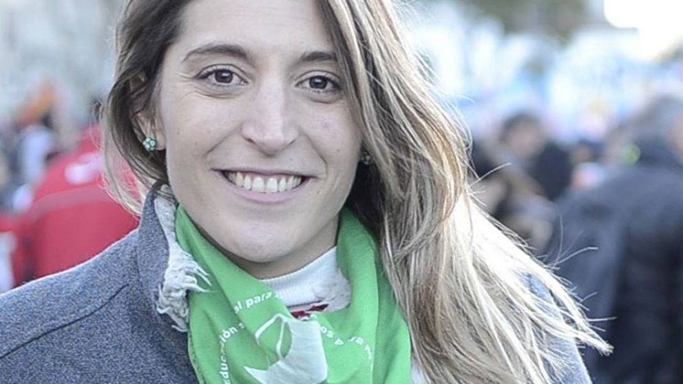 Manuela Castañeira: "Milei no salva Trump, no lo salva nadie"