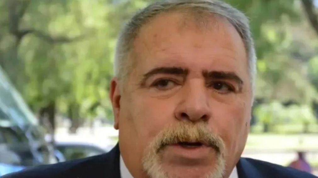 Miguel Ángel Pierri es el abogado del comisario Walter Maciel.