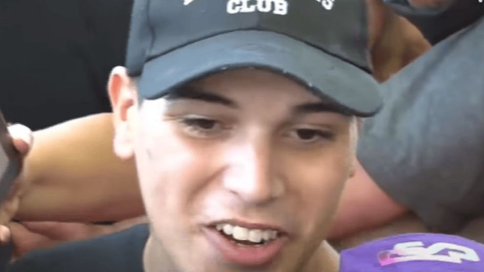 La emoci�n de Thiago Medina tras recibir el alta y dejar el hospital. (Foto: Captura Am�rica Tv).