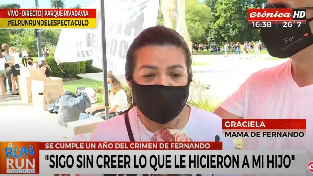 La madre de Fernando Báez Sosa encabezó una colecta solidaria en Parque Rivadavia. (Captura video)