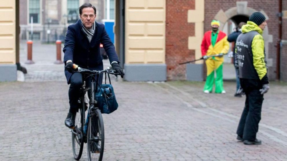 La medida que tomó el primer ministro Rutte tiene un carácter simbólico.
