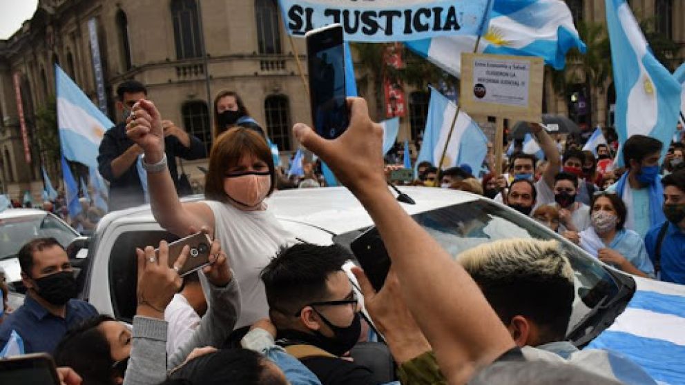 Patricia Bullrich, en una de las marchas contra la cuarentena.