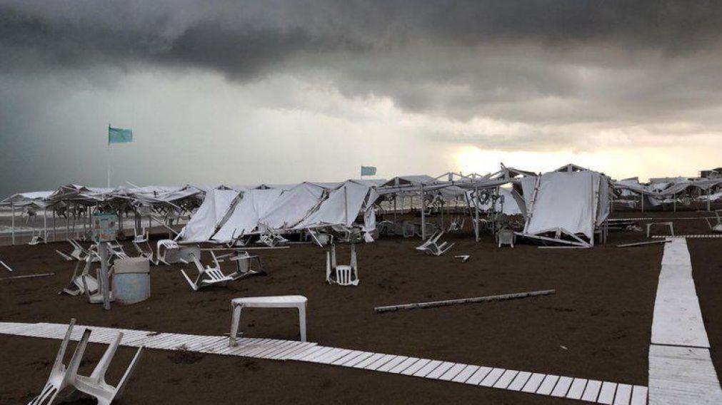 El temporal hizo estragos en algunas ciudades costeras. 