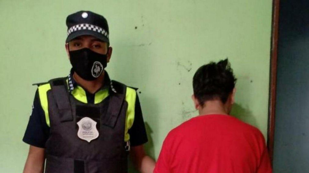 Luego de que haya perdido en el p�ker el hombre se rob� 10 mil pesos m�s de lo que hab�a apostado.