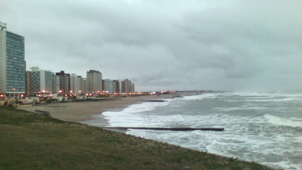 Alerta roja en la Costa Atlántica (Twitter).