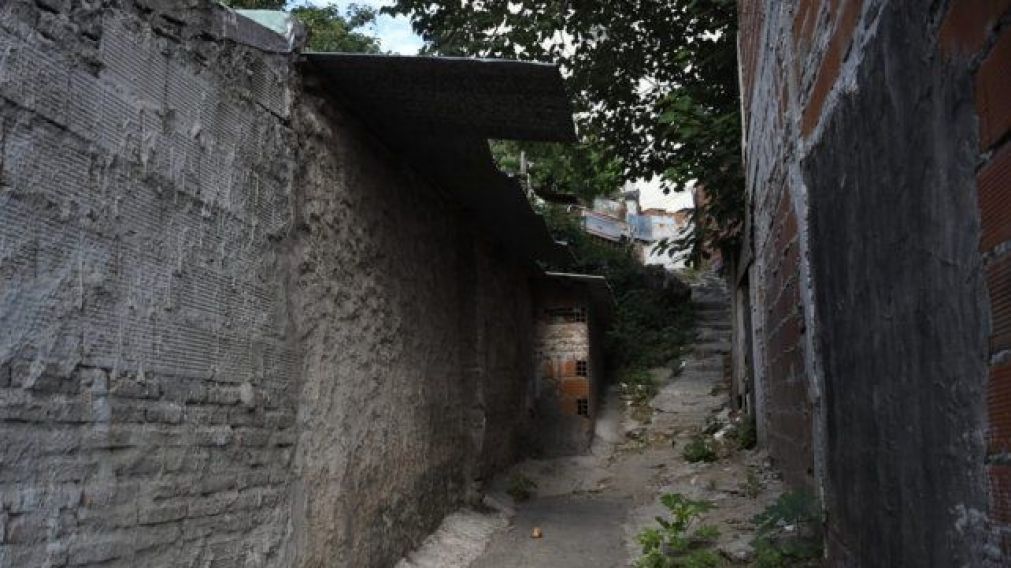 Una de las víctimas fue baleada en una calle del sur rosarino.