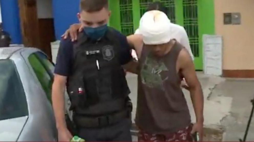 Luis Lavalle se desligó del hecho del robo y aseguró que el auto que manejaba el marido de Píparo aceleró y lo chocó. (Captura video)