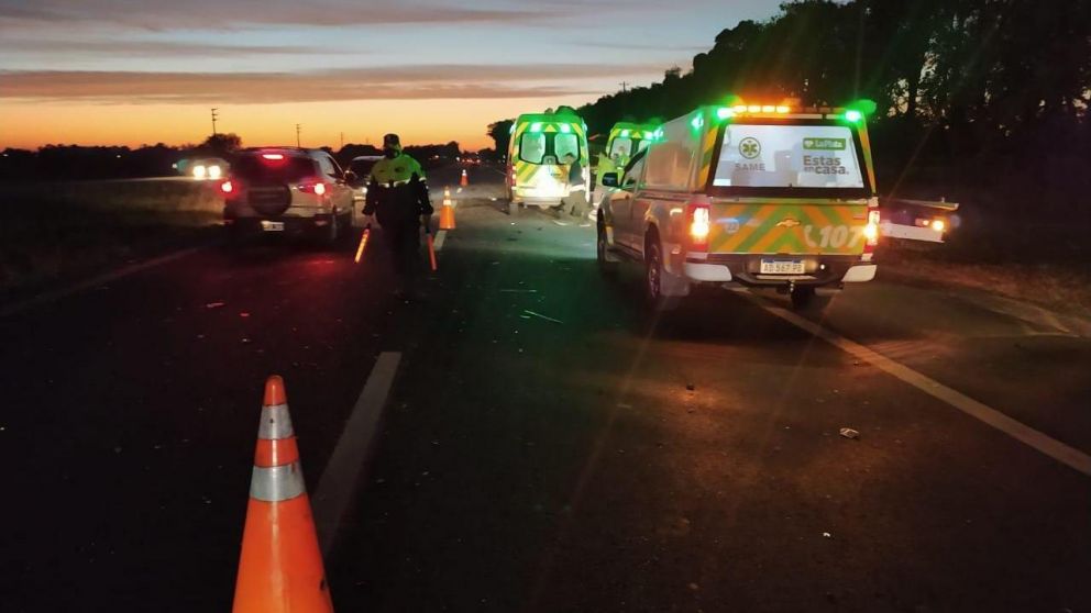 Palazo fatal en la Ruta 2: dos automovilistas muertos.