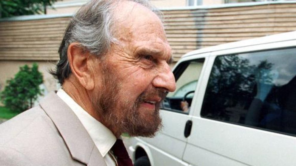 El ex doble agente británico George Blake murió a los 98 años de edad.
