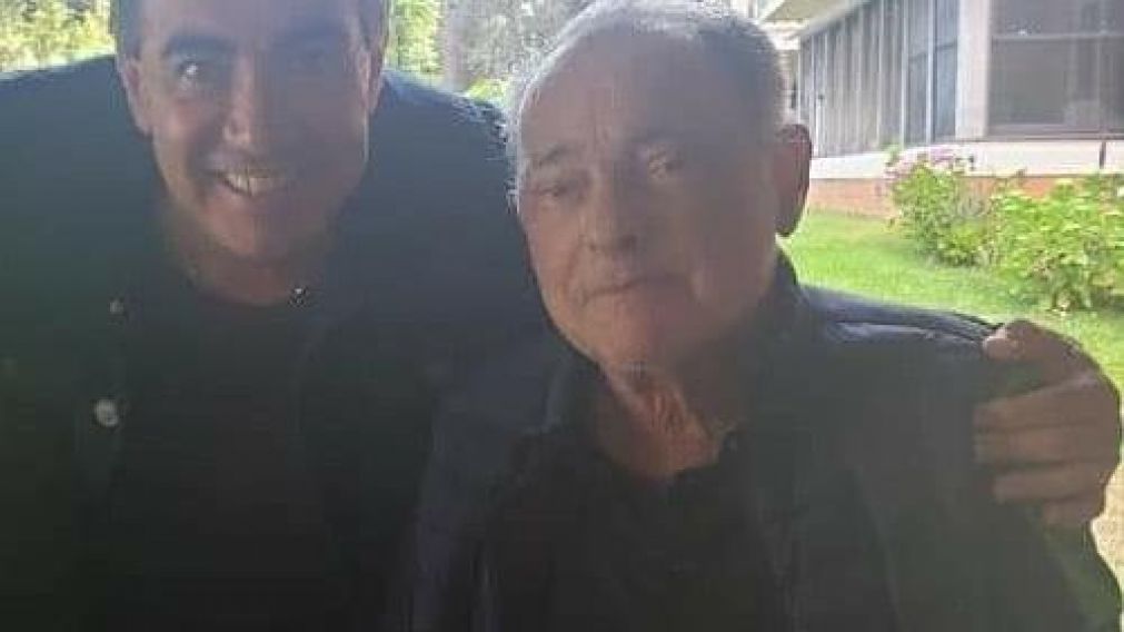El dolor de Diego P�rez por la muerta de M�ximo Ravenna.