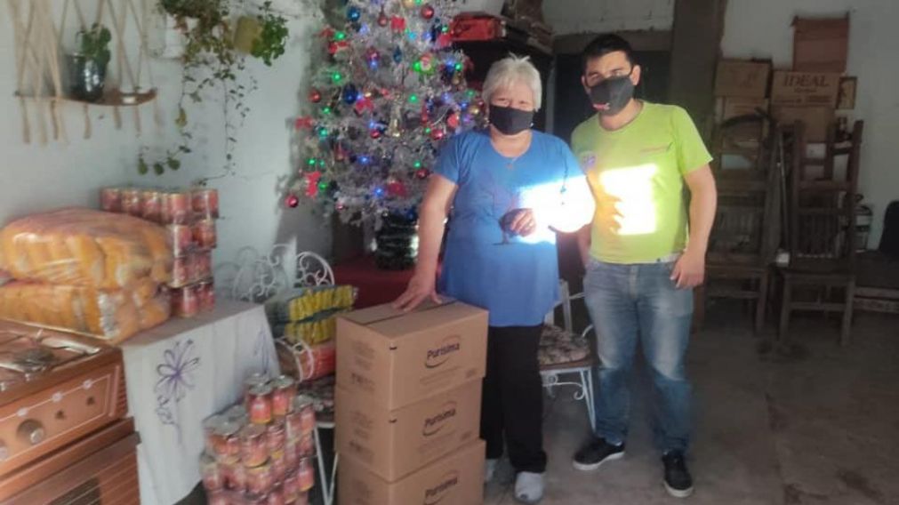 La abuela Nelly en el lugar donde cocina todos los días.