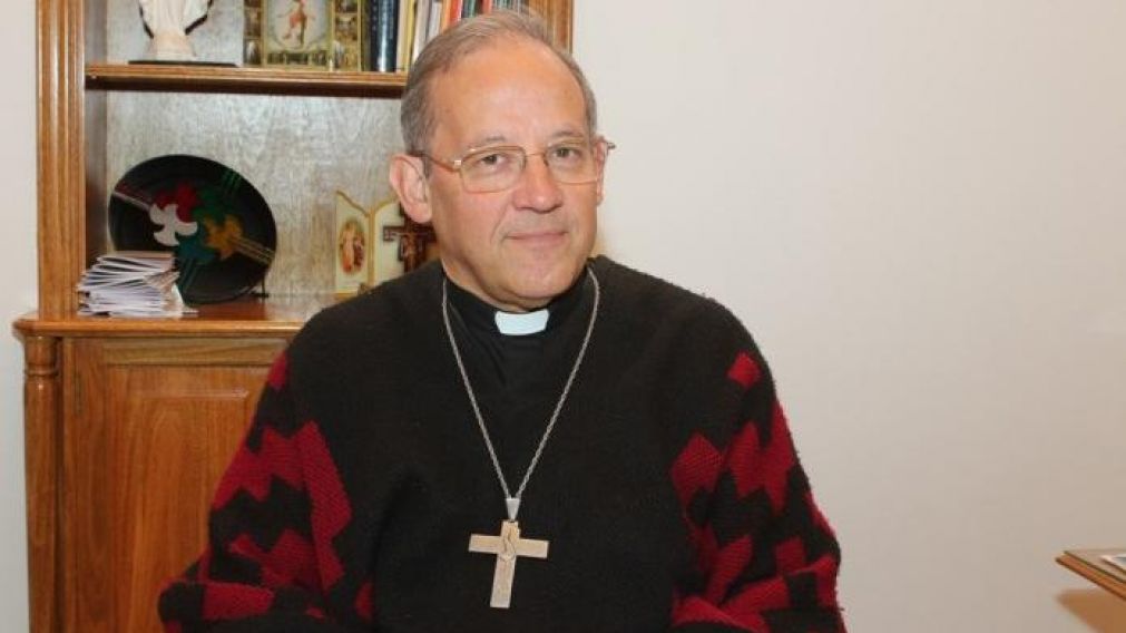 Eduardo María Taussig, obispo de la Diócesis del sur mendocino, recibió dos golpes de puño y un empujón (Gentlieza Diario San Rafael).