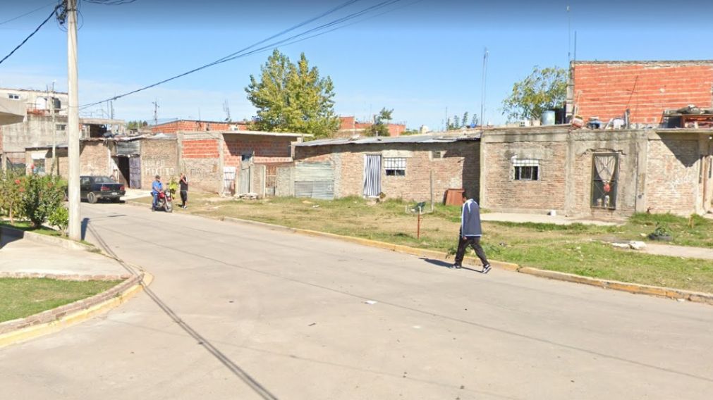 El cadáver baleado de Julio Mita Chambi, de 50 años, apareció en este lugar, en Ingeniero Budge.