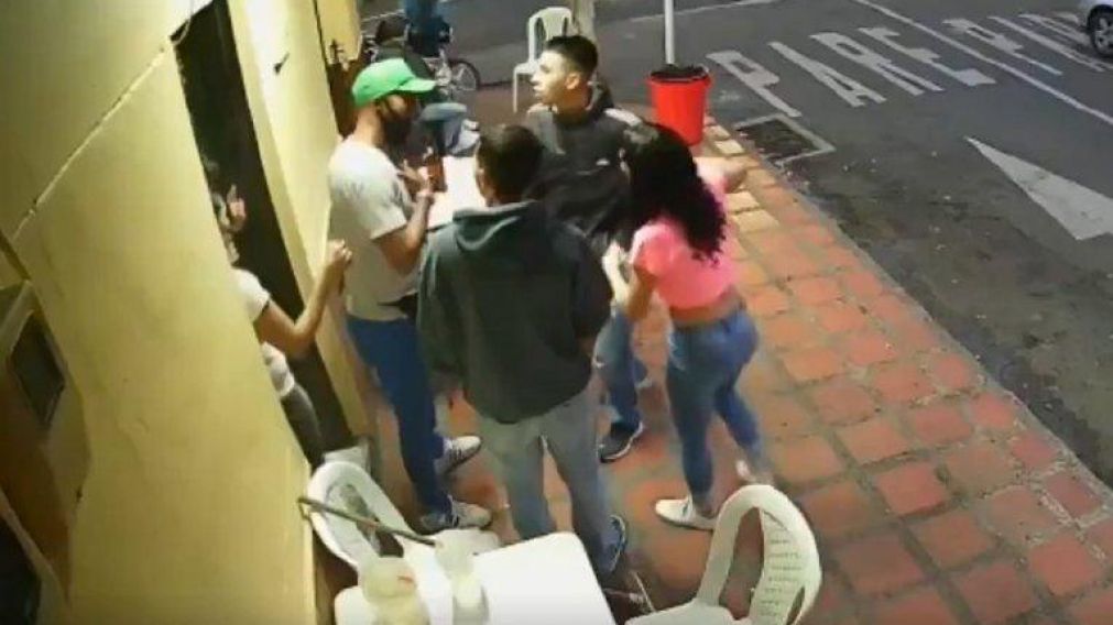 El enfrentamiento ocurrió luego de pasar horas bebiendo cerveza.