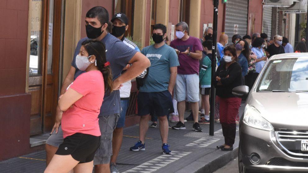 PLAZA MAYOR, DEL BARRIO PORTEÑO DE MONSERRAT, UN CLÁSICO.