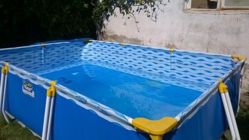 Nena de un año murió al caer en una pileta de lona.