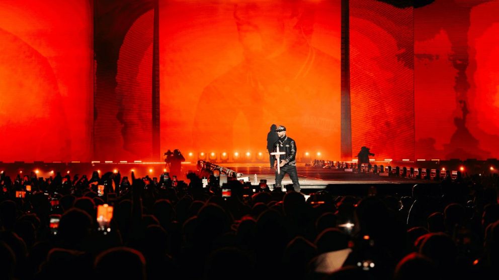 Anuel AA deslumbra a 35.000 fans con un show sold out en Tecnópolis