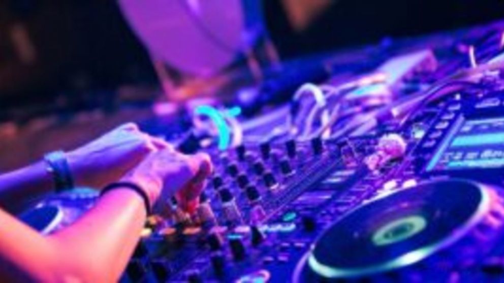 �Qui�n es el DJ n�mero uno seg�n la revista especializada DJ Mag?.