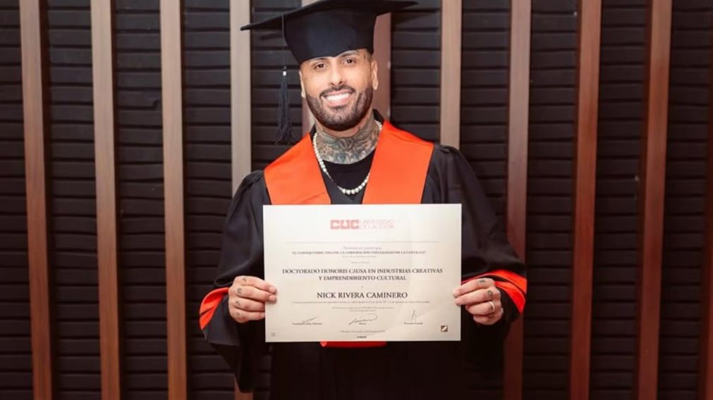 Nicky Jam recibe un Doctorado Honoris Causa en Barranquilla: "He ganado varios premios, pero mi papá quería este"
