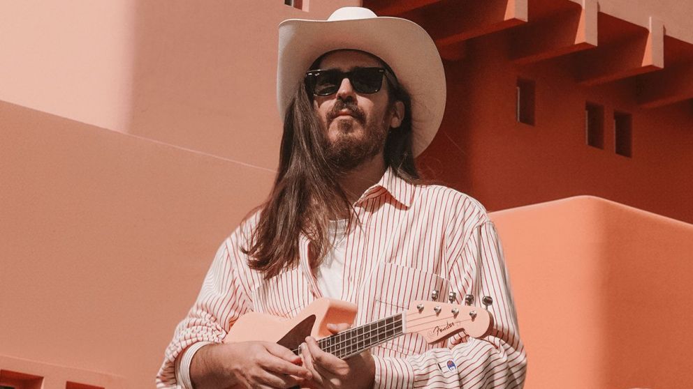 Carlos Sadness lanza "La Vida Perfecta": una sátira luminosa sobre las apariencias y la autenticidad