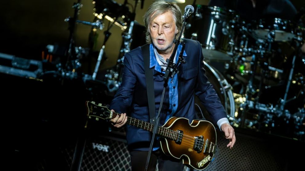 Paul McCartney lideró el Billboard 200 en 1977 con "Wings Over America"
