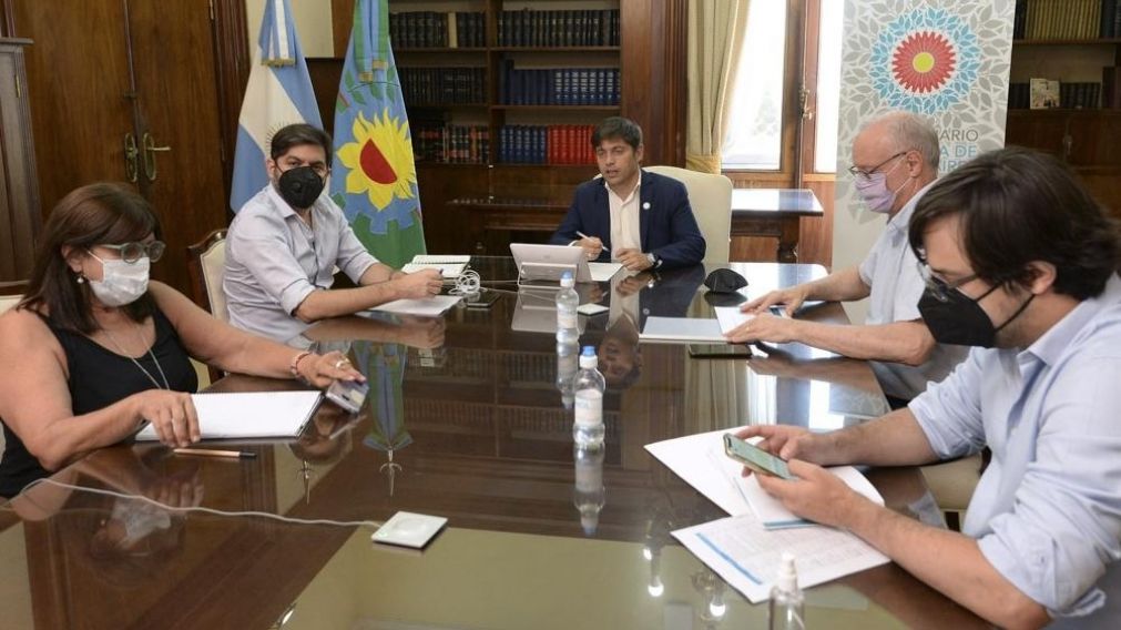 Axel Kicillof junto a los demás referentes de la provincia de Buenos Aires.