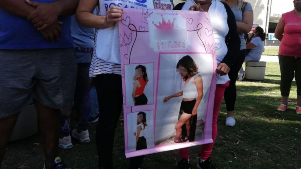 El barrio Ludueña de Rosario, movilizado por el abuso sexual de una adolescente mientras festejaba sus 15 años.
