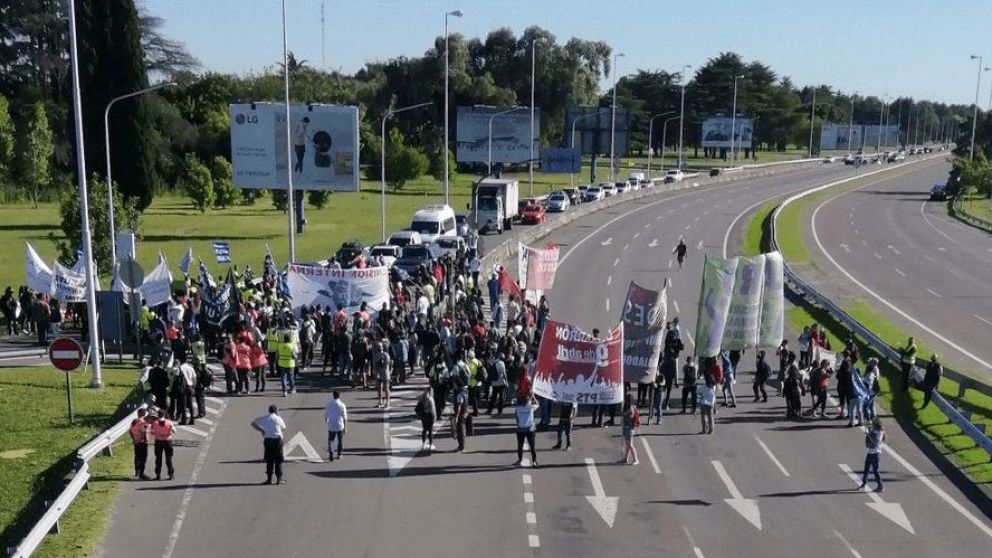 Transporte recibió a los trabajadores aunque sin respuesta final.
