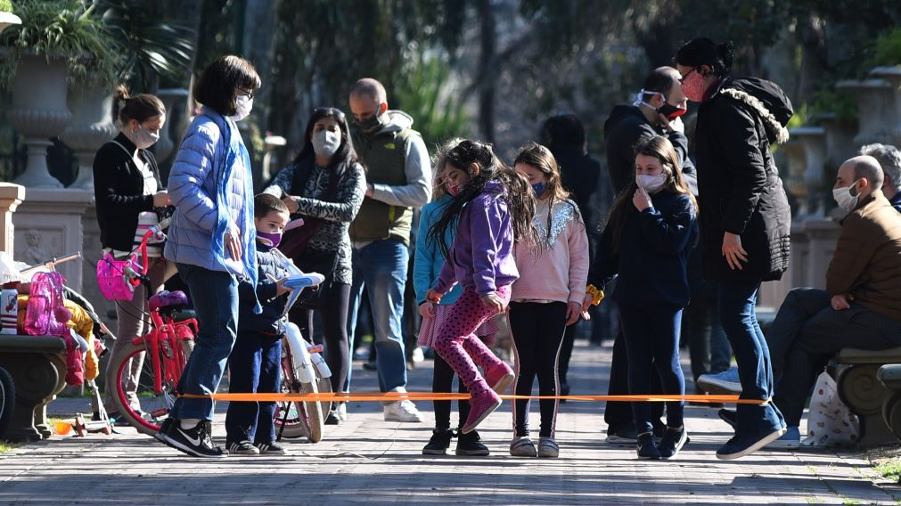 BUSCAN QUE LAS REUNIONES FAMILIARES NO DERIVEN EN UN FUERTE REBROTE DE LOS CONTAGIOS EN EL PAÍS.