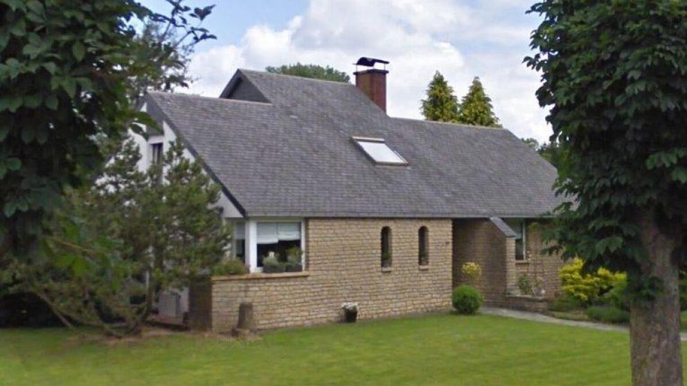 En esta modesta casa de Bélgica, varios acabaron detenidos (Twitter).