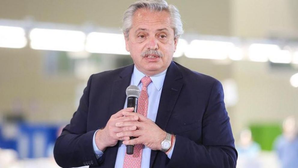 "Cuando empiece la aplicación de la vacuna se irán conociendo medidas para los sectores más necesitados".