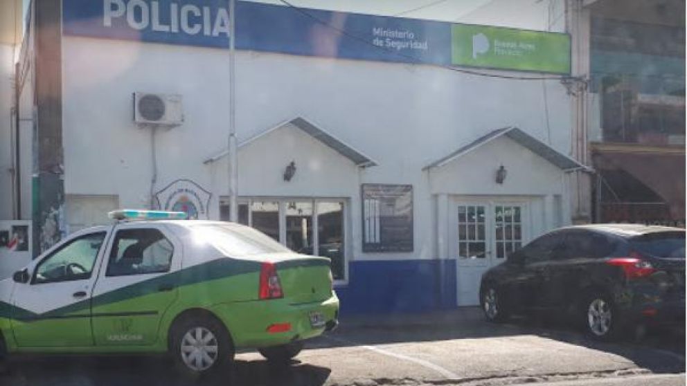 Los integrantes de la comisaría de Villa Tesei investigan el fallecimiento de la octogenaria.