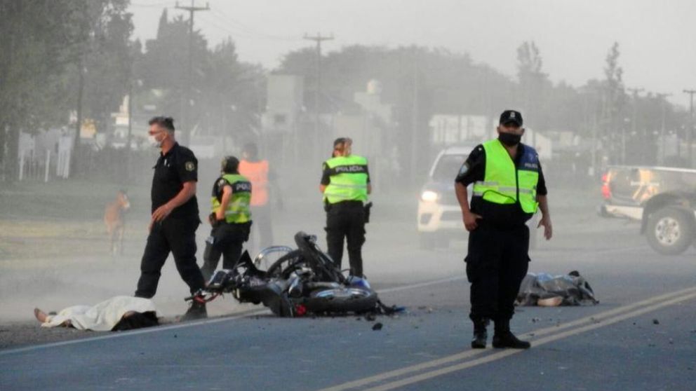 Las víctimas del choque son un hombre y una mujer de 24 y 35 años respectivamente.