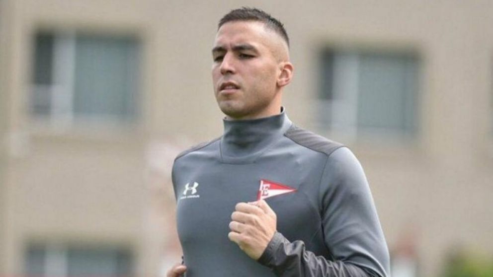 Estudiantes quiere rescindir el contrato de Tobio por su situación judicial.