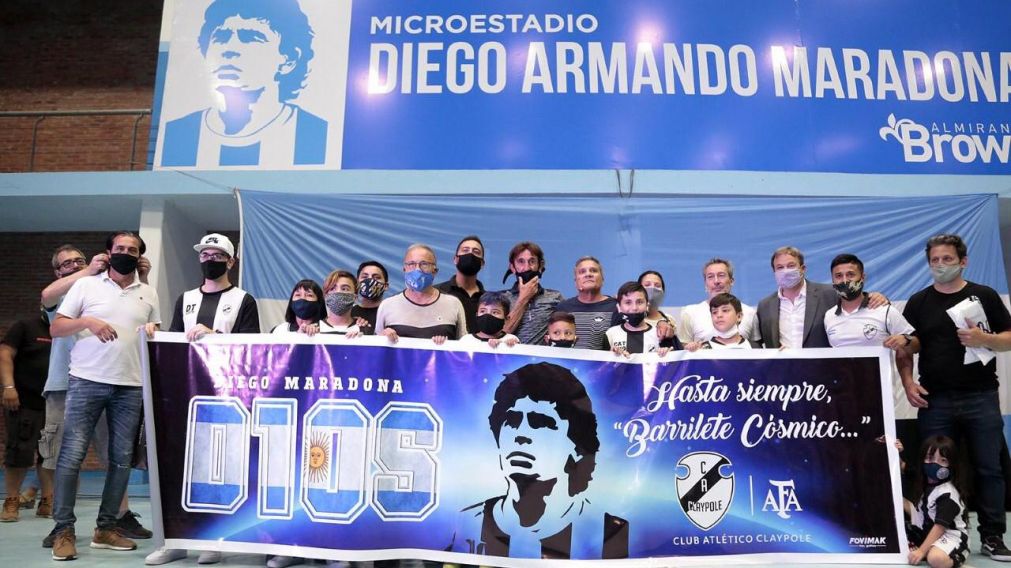Almirante Brown bautizó "Diego Armando Maradona" a su Microestadio Municipal
