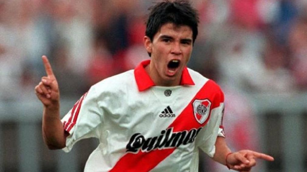 Javier Saviola, el "conejo" de River.