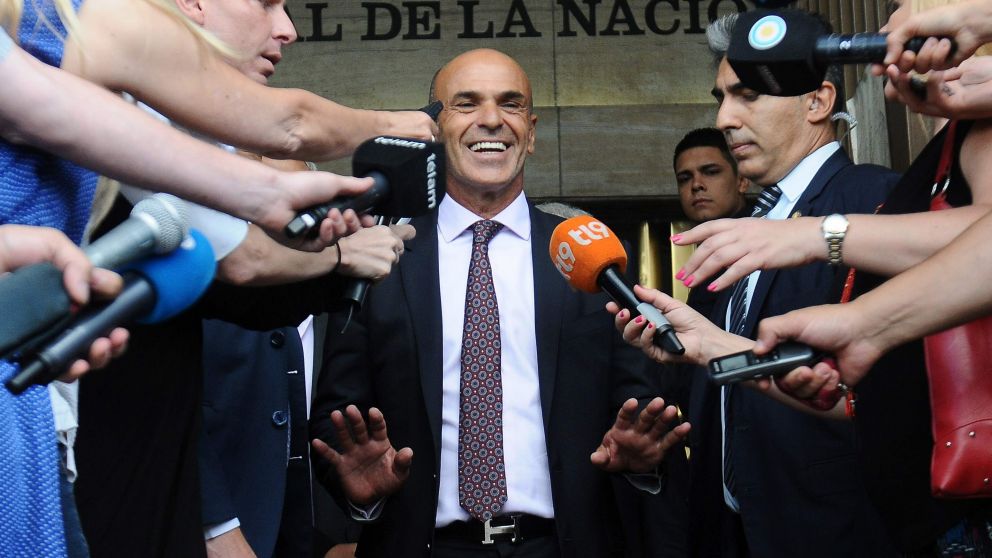 La indagatoria será desde las 10 por Zoom, la plataforma virtual.