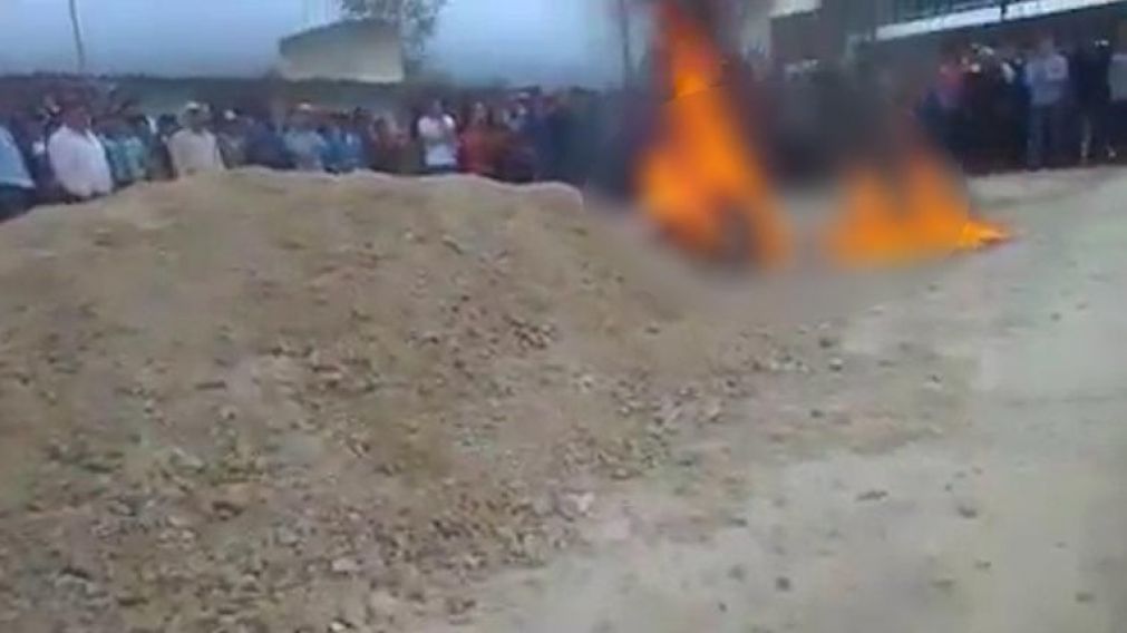 El momento del brutal asesinato.