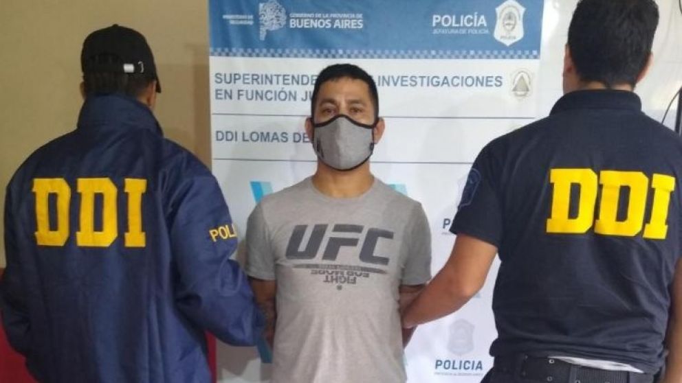 Este es el sujeto que era buscado por el violento robo que sufrió Leonor Matos, de 70 años.