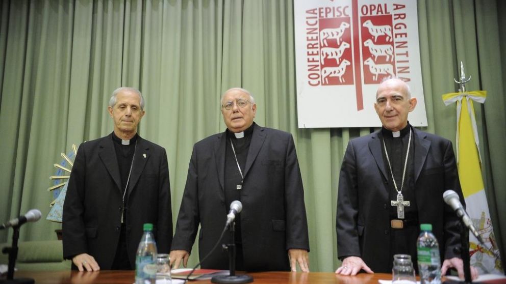 La Conferencia Episcopal Argentina (CEA) convocó una jornada de oración para el próximo martes 8 de diciembre.