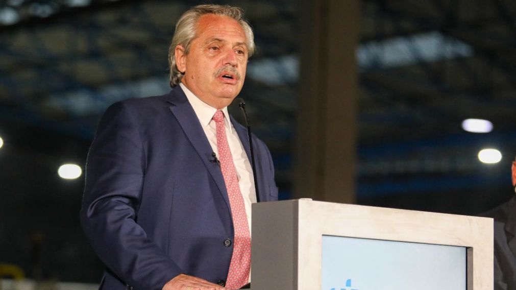 Fernández habló en el cierre de la 26ta. Conferencia Industrial.