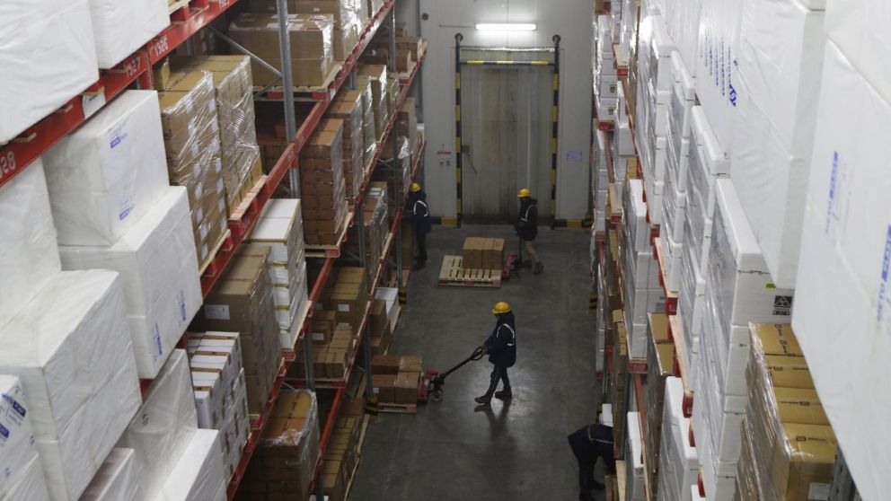 Denuncian ciberataques a la cadena de suministro de vacunas contra el coronavirus