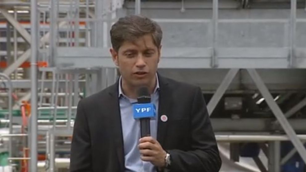 El gobernador bonaerense, Axel Kicillof celebró que la empresa YPF haya recuperado "su papel estratégico".