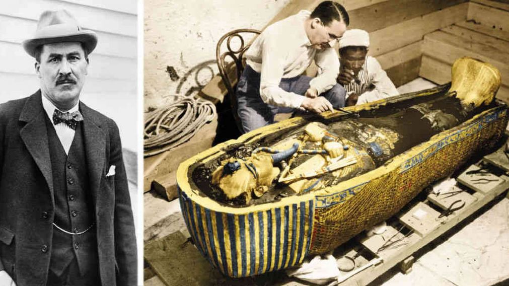 El egipt�logo Howard Carter, junto a un ayudante, tras hallar la tumba del fara�n ni�o.